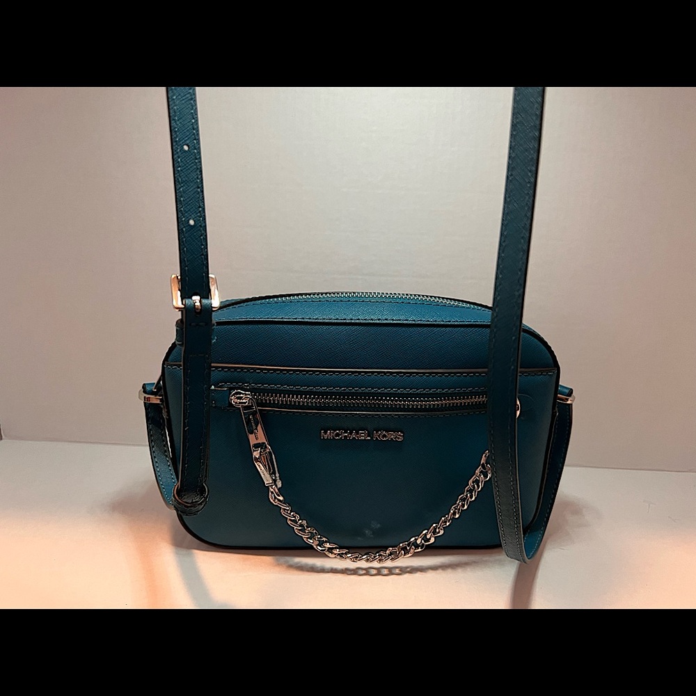 Michael Kors NWT beautiful blue (new color) on crossbody bag!